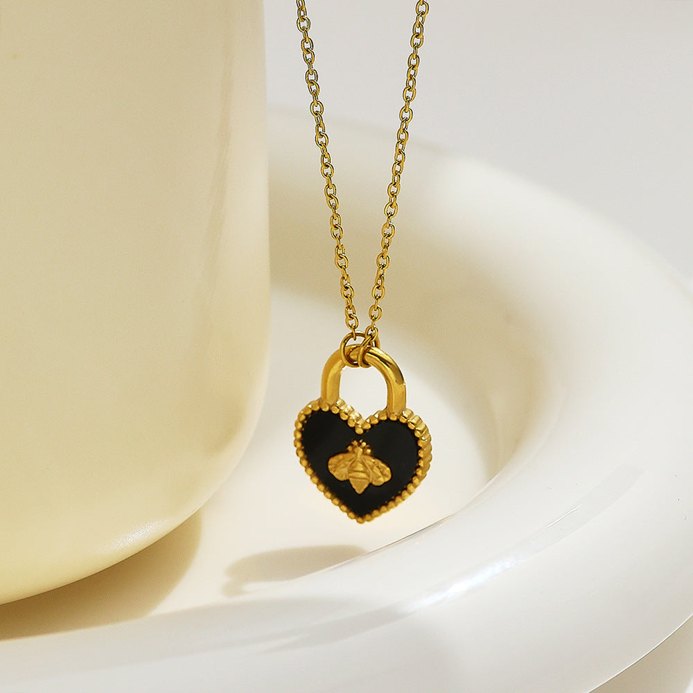 Millennium Hot Girl Love Small Lock Bee Necklace