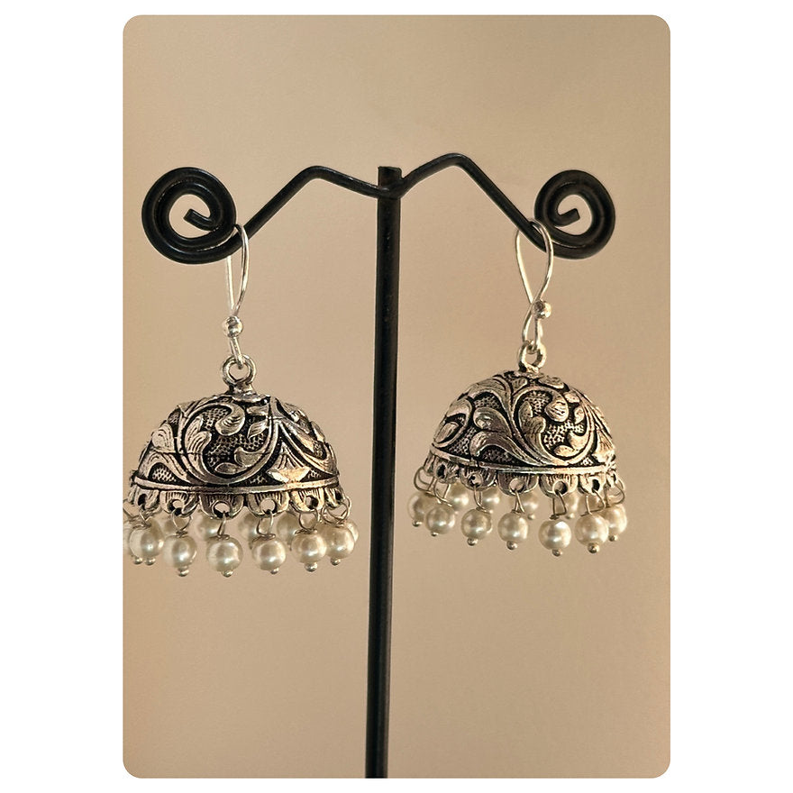 Silver Toned Small Floral Patterned Basic Jhumkas