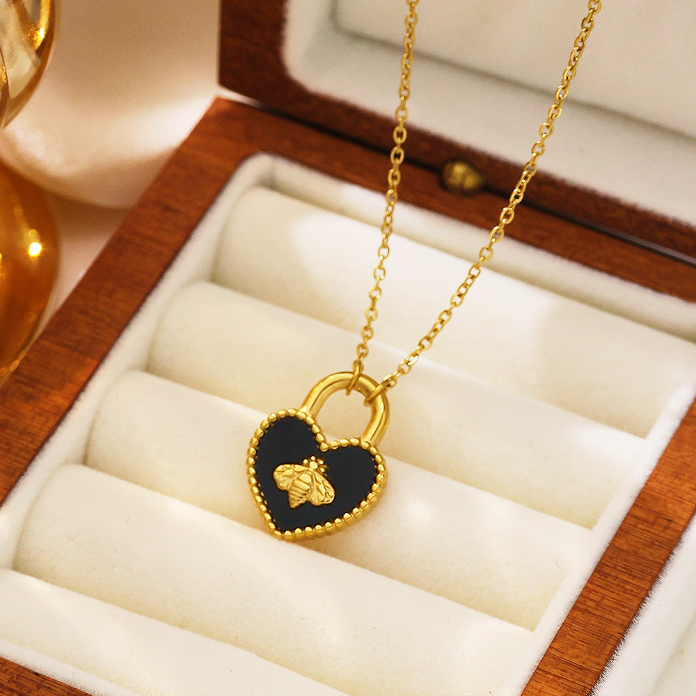 Millennium Hot Girl Love Small Lock Bee Necklace