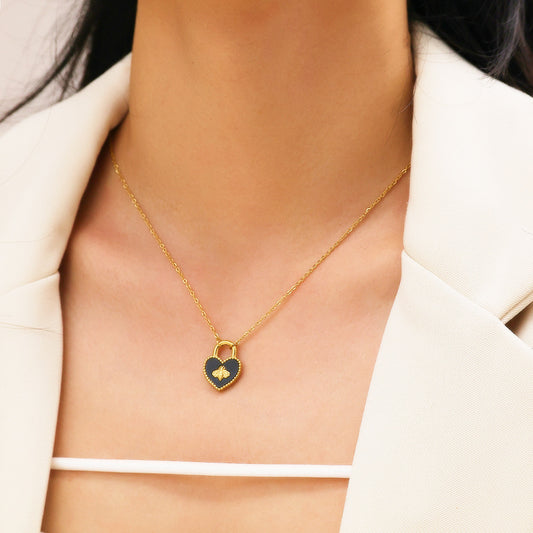 Millennium Hot Girl Love Small Lock Bee Necklace