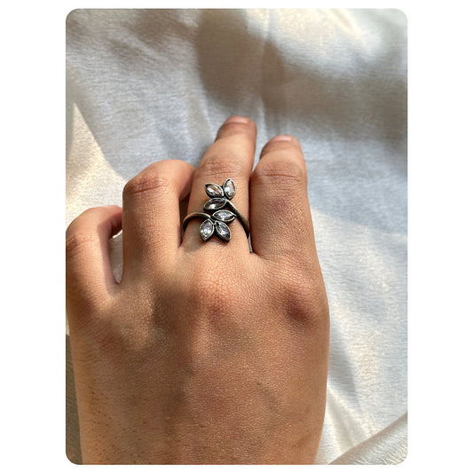 Silver Oxidised White Stone Leaf Ring